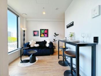Vibrant Central 1B Studio vs Pool Gym Sauna, Auckland (photo 2)