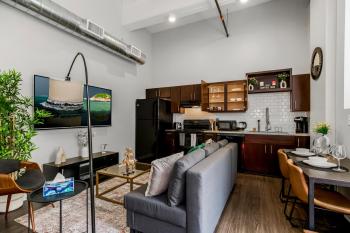 Comfy 1BR-Parking, Rooftop, Near Arrowhd & TMobile, Kansas City (fotografie 4)