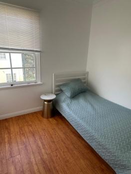 Cute room in best area of Hollywood, Los Angeles (photo 5)