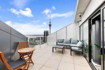 Pool, Gym & Modern 2BR Sky Tower View Zodiak Stays, Auckland (photo 5)