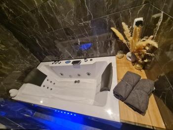 Love Room Jacuzzi, Lyon (fotografie 3)