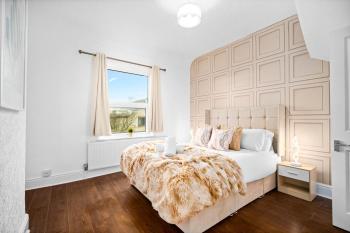 Stylish 3-Bedroom House - Garden - Parking - Netflix 18M, Бирмингем (фото 2)