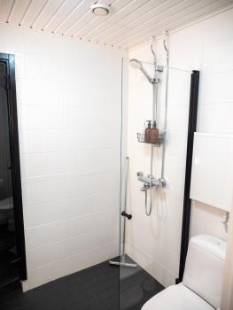 Two-room flat with sauna, glazed balcony and free parking lot, Хельсинки (фото 3)
