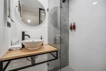 MAKONDO - Large Jacuzzi and AC on Main Provenza St, Medellín (fotografie 3)