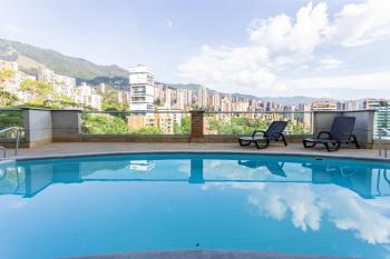 Superb Apartment in Central Poblado, Медельин (фото 2)
