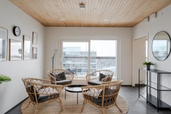 Modern 1BR Apartment with Balcony at Tripla Pasila, 5 mins to Helsinki City Center, Helsinki (photo 4)