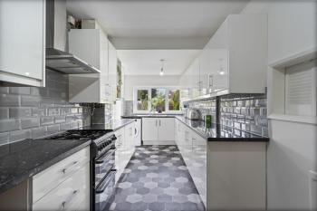 Central South Birmingham Home - 4 OR 6 Beds - Driveway Parking x2 - Edgbaston Moseley Pershore Road - Fantastic Equipped Home - NR Central Birmingham - O2 Academy - NIA - NEC - By Samina, ARZ Stays, Birmingham (photo 4)