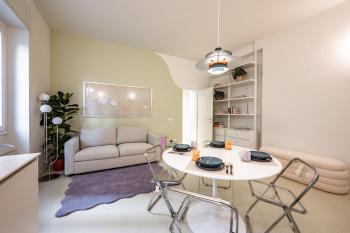 Design and Silence - Wide renovated apartment 2 stops from centrale, Milan (photo 4)