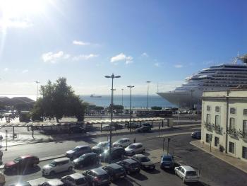 Alfama lisboa 2nd floor amazing river view, Lisbonne (photo 2)