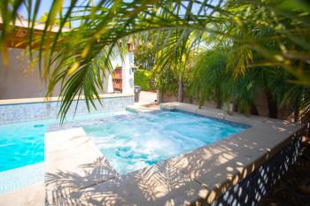 Oasis with pool and music studio by BENVENU, Los Angeles (photo 3)