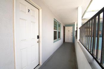 Updated 2nd-Floor Studio Near Beverly Hills & Pico Blvd Dining, Los Angeles (fotografie 3)