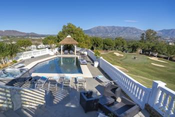 Villa Uno – Stunning 4 bedroom villa with pool, Málaga (photo 4)