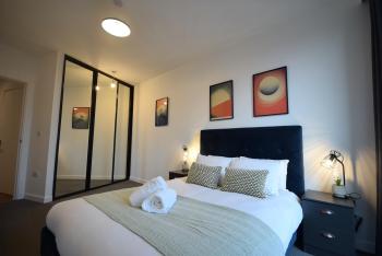 Suite Life - 2-Bed 1-Bath Top-Floor in New Cross, Manchester (foto 5)