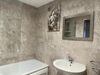 1 min from Anfield Stadium 3 Car Parking Spots, Liverpool (fotografie 4)