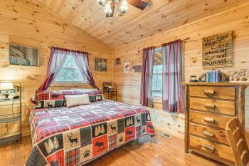 Deck w/ Forest Views! Cabin 4 Mi to Cherokee Lake, Murphy (zdjęcie 3)