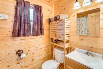 Deck w/ Forest Views! Cabin 4 Mi to Cherokee Lake, Murphy (zdjęcie 4)