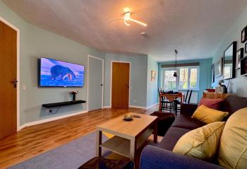 Peaceful 2 Bed Home with Parking Fast WIFI Easy Stress-Free Access to Bath, Bath (photo 5)