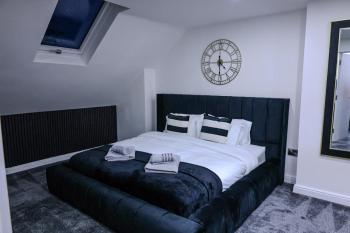 Sleeps17 Bliss 7-Bedroom Luxury Escape Birmingham, Бирмингем (фото 3)