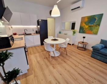 Casa Ross - appartamento Elegante e Confortevole, recentemente Rinnovato, Verona (foto 2)