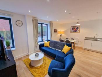 1 Bed Old Trafford Flat Free Parking, Manchester (foto 4)