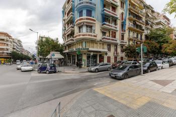Premium, modern apartment in city center, Thessalonique (photo 4)