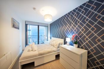 Stylish 1-Bed Apartment Near City Centre, MediaCityUK, Spinningfields, Old Trafford & Etihad, Sleeps 4, Netflix, Gym, Balcony, Nespresso Machine, Ideal for Professionals & Extended and Short Stays!, Manchester (zdjęcie 4)
