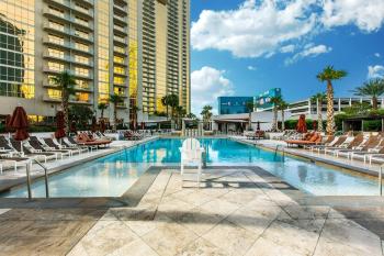 MGM Signature 1BR Balcony 06721, Las Vegas (photo 3)