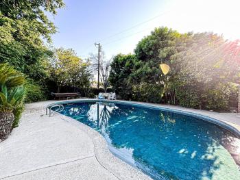 Cozy 1-BR Poolside Getaway in West LA - LOU2 - WW, Los Angeles (fotografie 5)