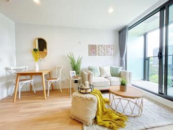 Lime-Fresh Studio VS Amazing Skytower & Park View - AC - Pool & Gym, Auckland (photo 3)
