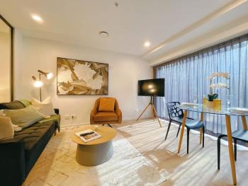 Tree-Lined Parkside Holiday Studio with Pool & Gym, Auckland (foto 5)