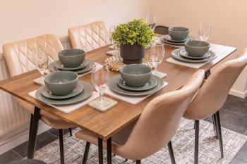 Stunning 2 bed house near Solihull for LONG STAYS - 10 mins from NEC HS2 BHX, Бирмингем (фото 3)