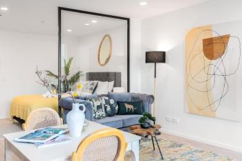 Relaxing Aircon Studio Living Beside Park in CBD - Pool & Gym, Auckland (photo 5)