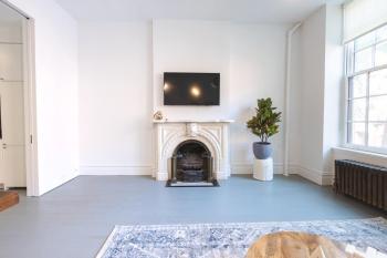 E10-2 Designer East Village Townhouse 1BR, New York (fotografie 4)
