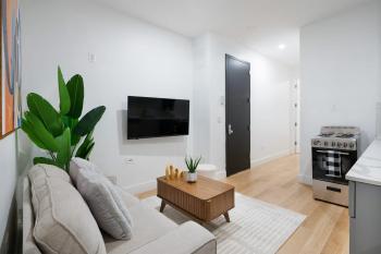 1290-3 New Renovated 2 Bedrooms in UES, New York (Foto 4)