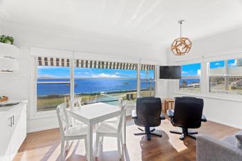 Bayside 6, 21 Victoria Pde - sensational water views, linen, Nelson Bay (foto 5)