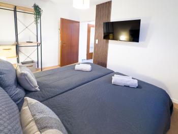 MOIN Apartments Z#1- Privater Parkplatz & Balkon, WiFi und TV, Bremen (Foto 3)