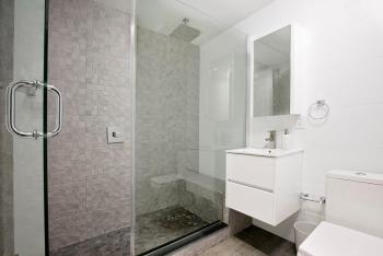 24-6 Gramercy area Newly reno Studio W&D in unit, New York (foto 2)