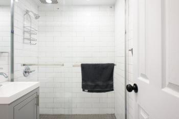 350-2A Prime gramercy Newly renovated 1BR sleeps 4, New York (Foto 5)
