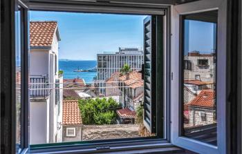 Beautiful Home In Split With Kitchen, Сплит (фото 4)
