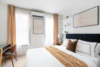 48-4RE Brand New 1BR Prime Midtown West WD, New York (photo 3)