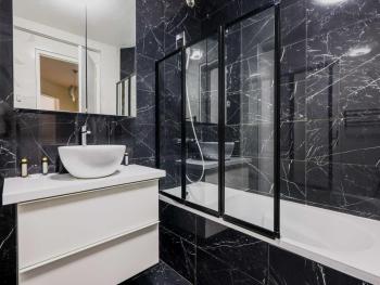 Cosy apt with balcony -3BR-4P- Place des Ternes, Paris (photo 3)