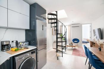 78-4A new 2BR Duplex with a private outdoor UES, New York (Foto 5)