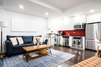 809-3B Studio With a Balcony by Columbus Circle, New York (Foto 2)