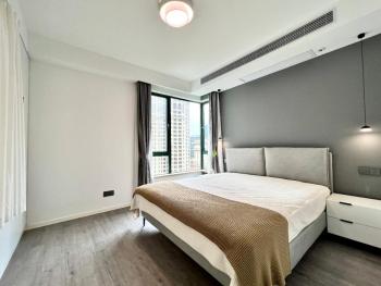Eastern Hub - Bund Branch Simply Luxurious 4 King Beds, Big French Windows with Bund Views, Shanghai (Foto 5)
