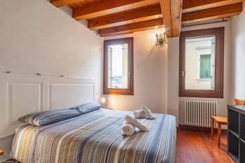 Space and Comfort for 5 - Your Ideal Retreat in Mestre, Benátky (fotografie 3)