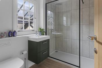 4A The Courtyard, City Centre Apartment, Exeter, Exeter (photo 4)