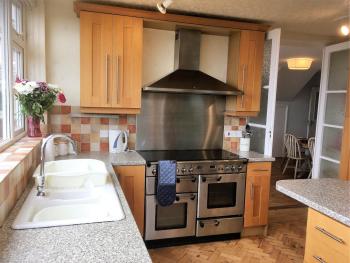 Cottage in Crantock, seaviews, 10min walk to beach, Crantock (foto 4)