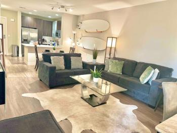 Surfs up! Cozy 1 Bedroom Condo with Fountain View, Los Angeles (foto 2)
