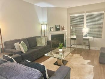 Surfs up! Cozy 1 Bedroom Condo with Fountain View, Los Angeles (foto 3)