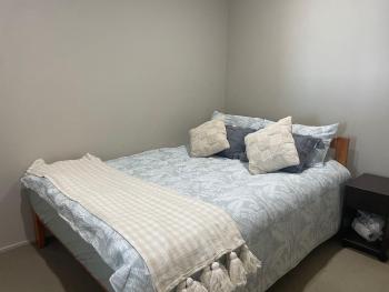 AURA B two bedrooms, 1 living room Wi-Fi skytower and street view, balcony , easy parking, Auckland (photo 2)